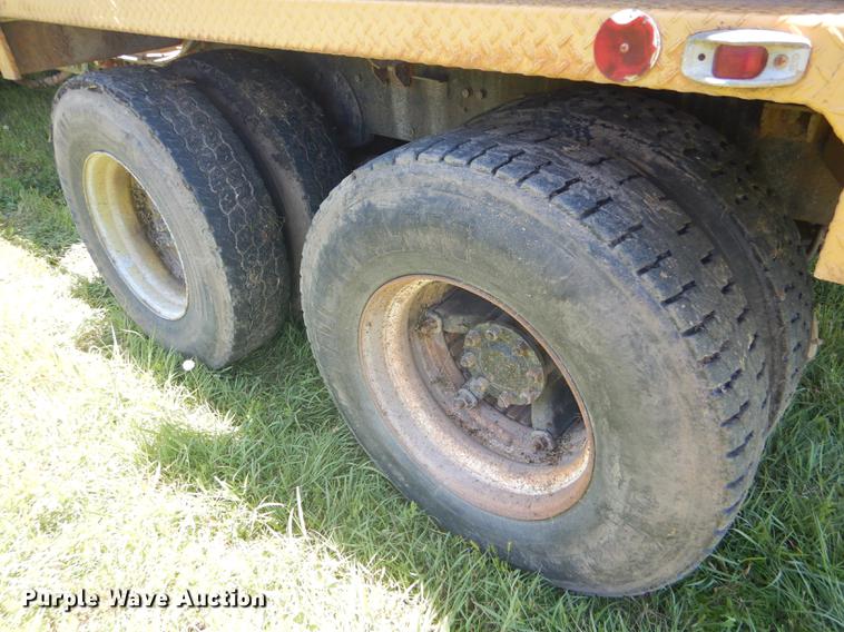 image for item FT9603 1985 International 2574 truck with Big John tree transplanter