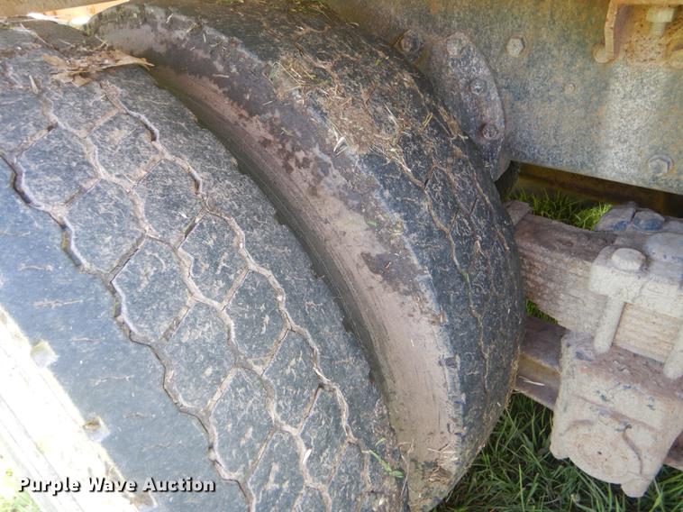 image for item FT9603 1985 International 2574 truck with Big John tree transplanter