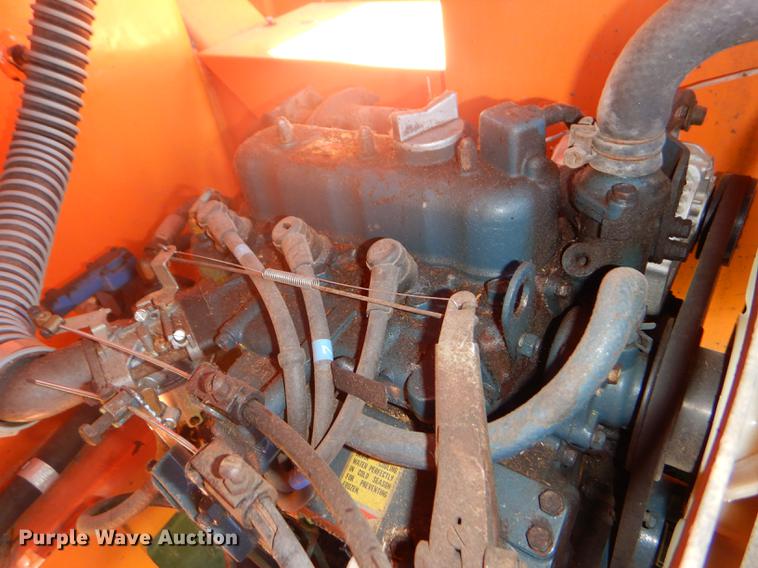 image for item FT9604 1997 GMC C7500 bucket truck