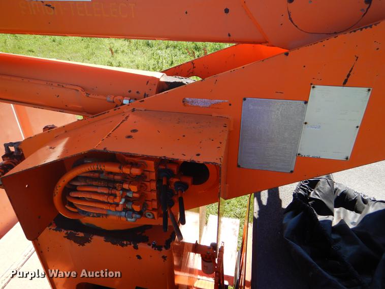 image for item FT9604 1997 GMC C7500 bucket truck