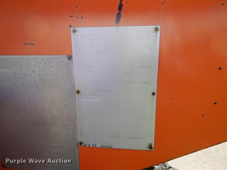 image for item FT9604 1997 GMC C7500 bucket truck