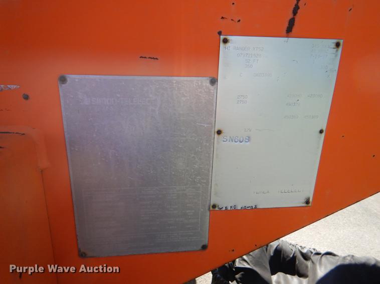 image for item FT9604 1997 GMC C7500 bucket truck