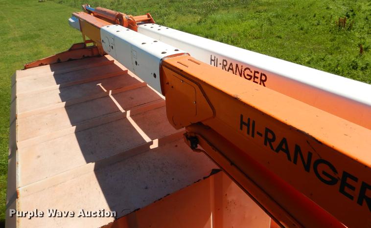 image for item FT9604 1997 GMC C7500 bucket truck