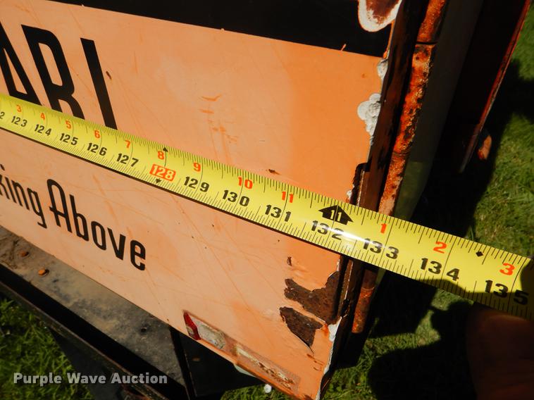 image for item FT9604 1997 GMC C7500 bucket truck