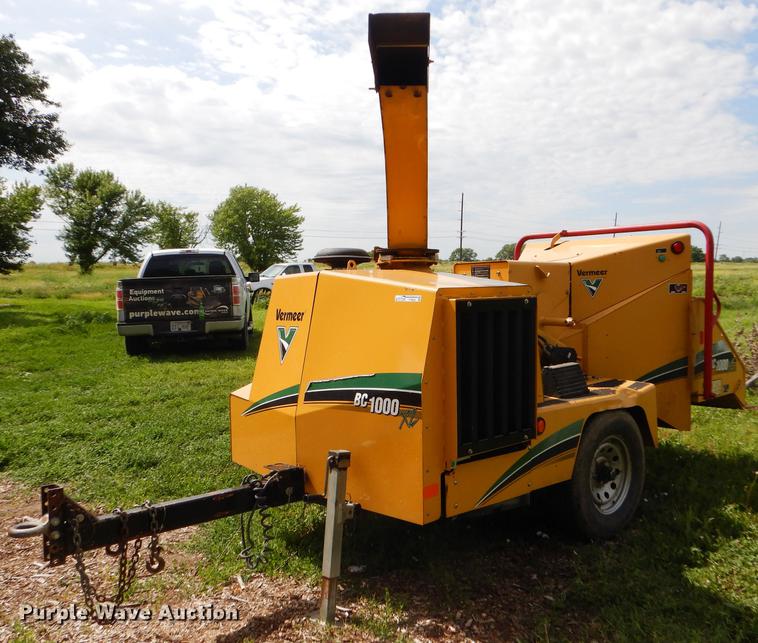 image for item FT9605 Vermeer BC1000XL wood chipper