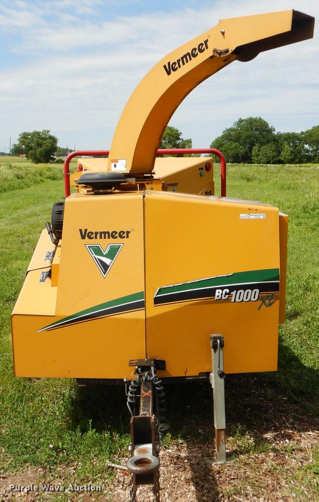 image for item FT9605 Vermeer BC1000XL wood chipper