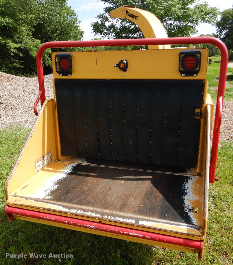 image for item FT9605 Vermeer BC1000XL wood chipper