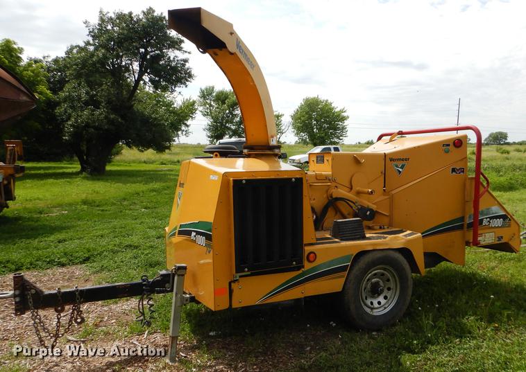 image for item FT9605 Vermeer BC1000XL wood chipper