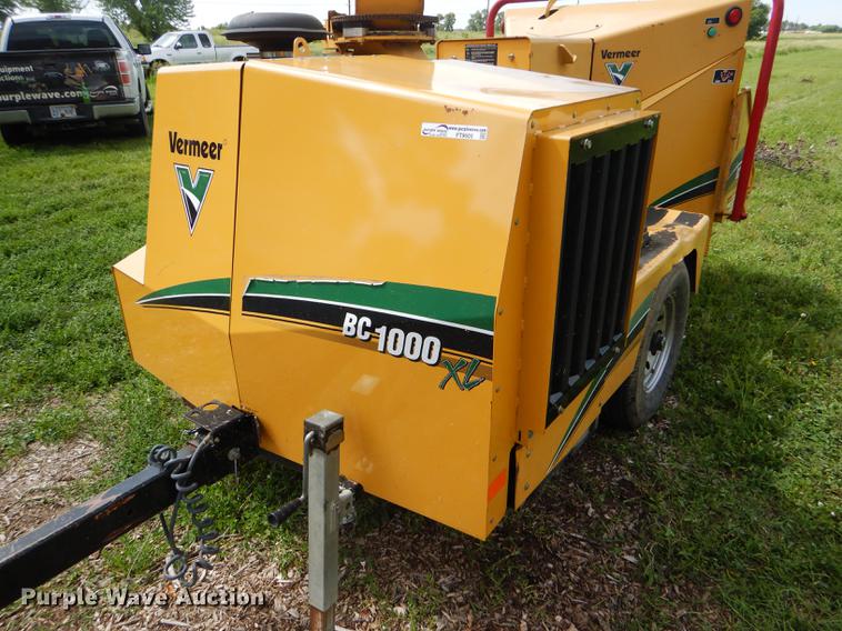 image for item FT9605 Vermeer BC1000XL wood chipper