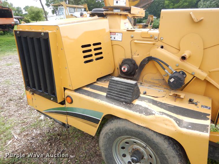 image for item FT9605 Vermeer BC1000XL wood chipper