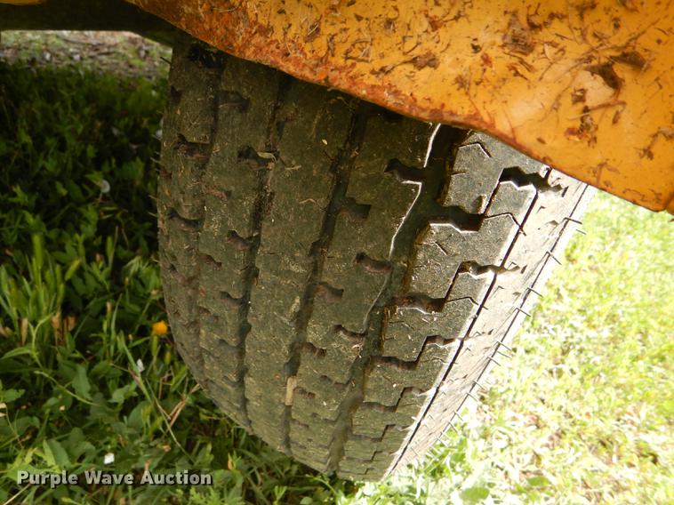 image for item FT9605 Vermeer BC1000XL wood chipper