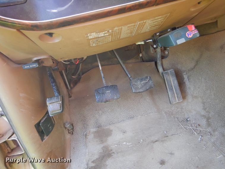 image for item FT9607 1990 Ford F250 pickup truck