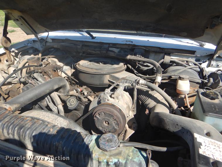 image for item FT9607 1990 Ford F250 pickup truck