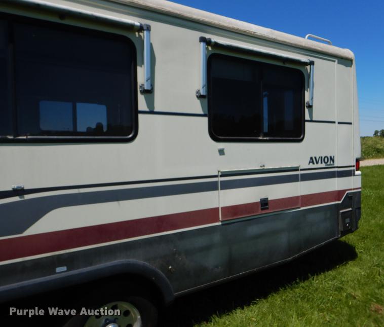 image for item FT9608 1993 Fleetwood Avion 345G camper