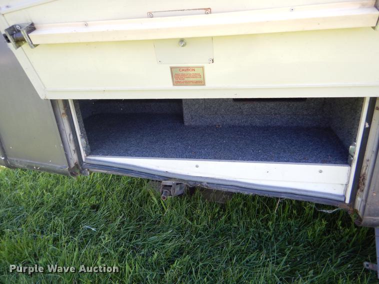 image for item FT9608 1993 Fleetwood Avion 345G camper