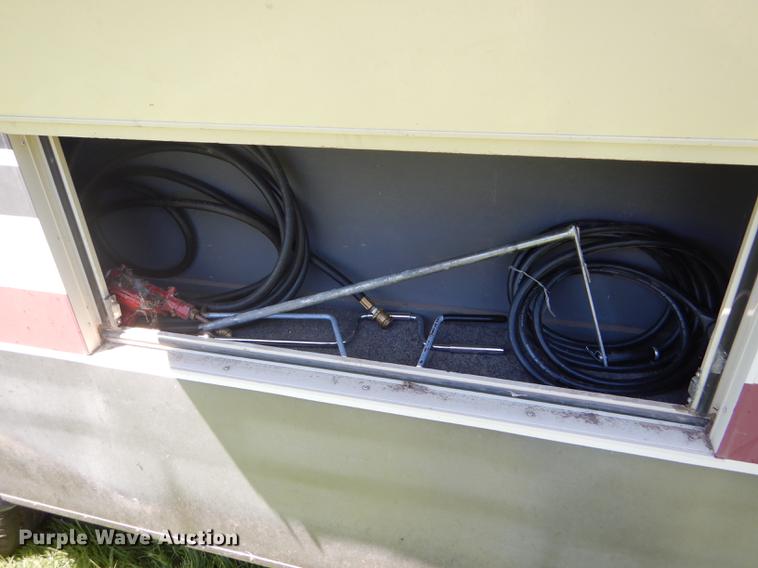 image for item FT9608 1993 Fleetwood Avion 345G camper