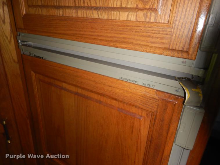 image for item FT9608 1993 Fleetwood Avion 345G camper