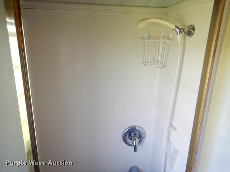 image for item FT9608 1993 Fleetwood Avion 345G camper