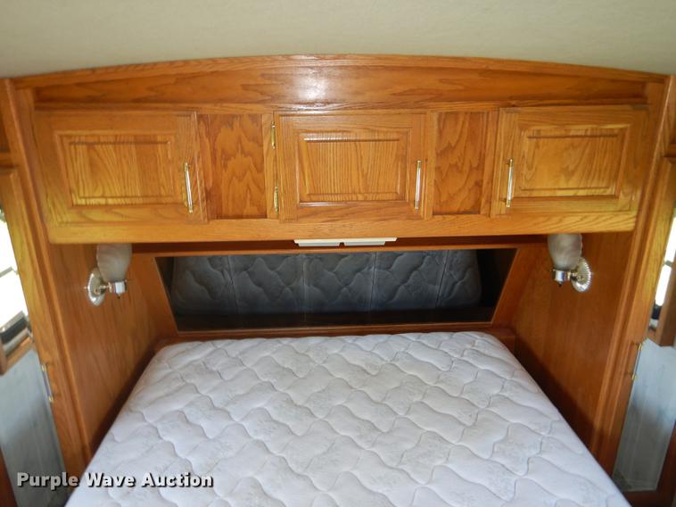 image for item FT9608 1993 Fleetwood Avion 345G camper