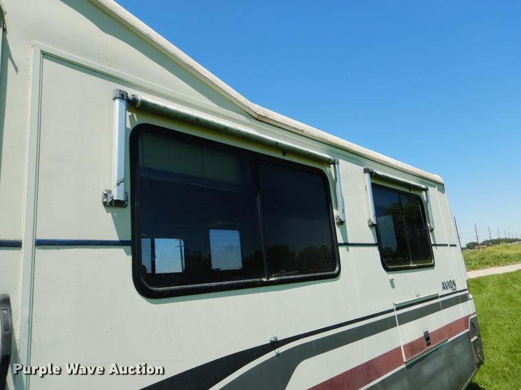 image for item FT9608 1993 Fleetwood Avion 345G camper