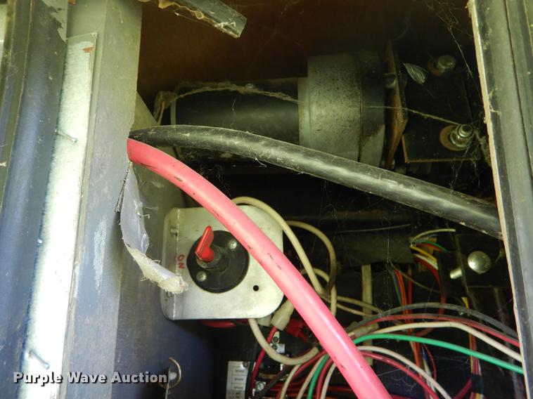 image for item FT9608 1993 Fleetwood Avion 345G camper