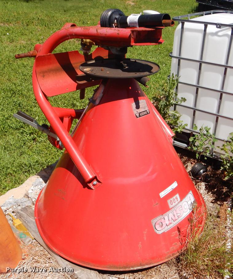 image for item FT9609 2010 Cosmo 500 fertilizer spreader