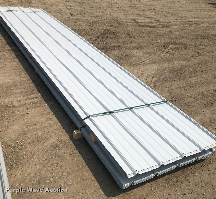 image for item G1830 (73) sheets of metal siding/roofing