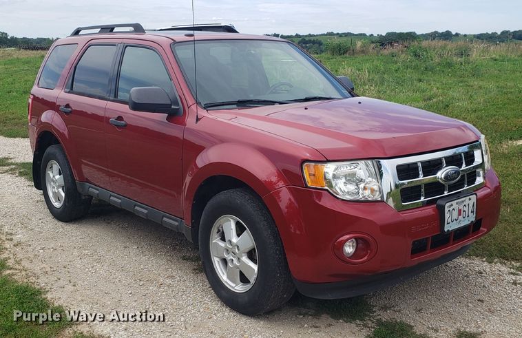 image for item GA9267 2010 Ford Escape SUV