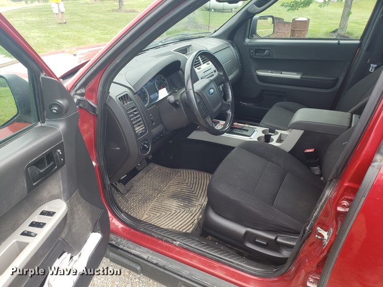 image for item GA9267 2010 Ford Escape SUV