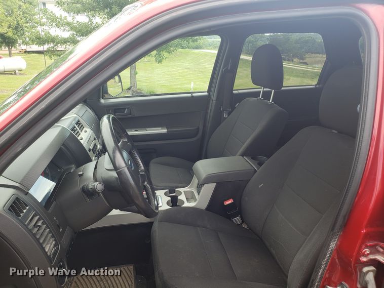 image for item GA9267 2010 Ford Escape SUV