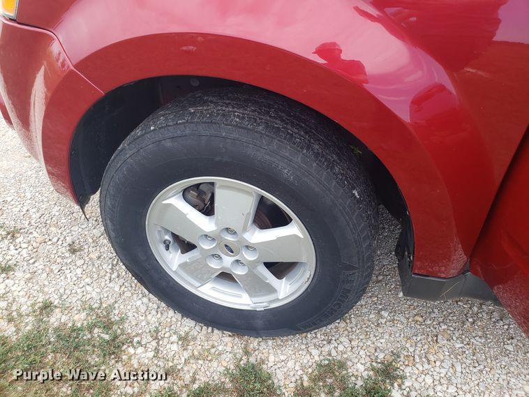 image for item GA9267 2010 Ford Escape SUV