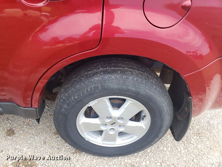 image for item GA9267 2010 Ford Escape SUV