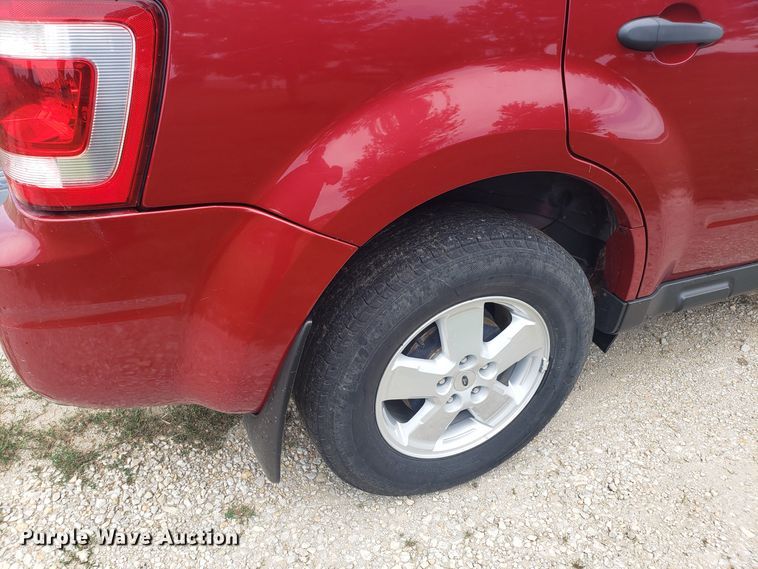 image for item GA9267 2010 Ford Escape SUV