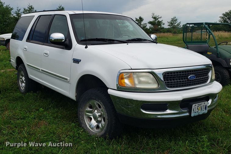 image for item GA9270 1997 Ford Expedition SUV