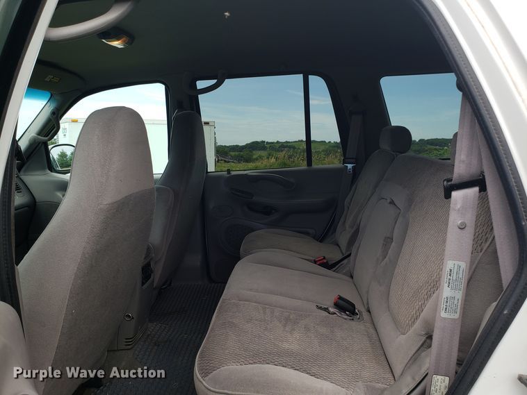 image for item GA9270 1997 Ford Expedition SUV