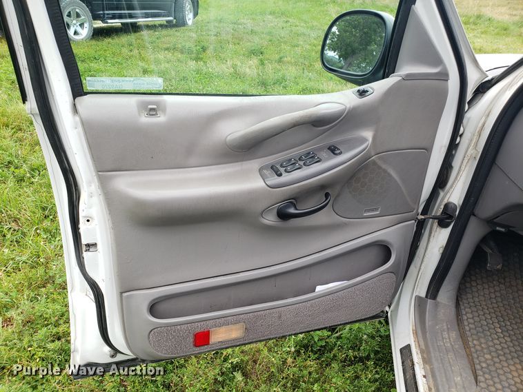 image for item GA9270 1997 Ford Expedition SUV