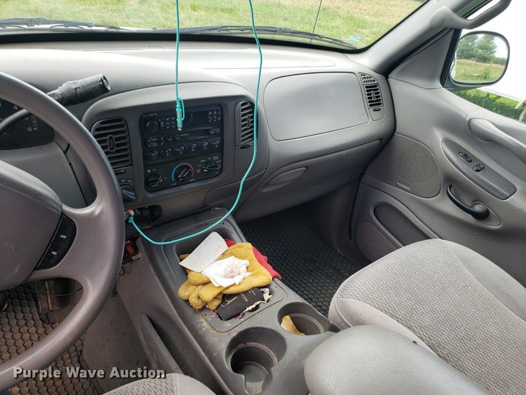 image for item GA9270 1997 Ford Expedition SUV