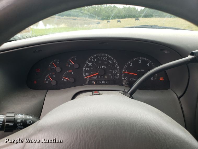 image for item GA9270 1997 Ford Expedition SUV