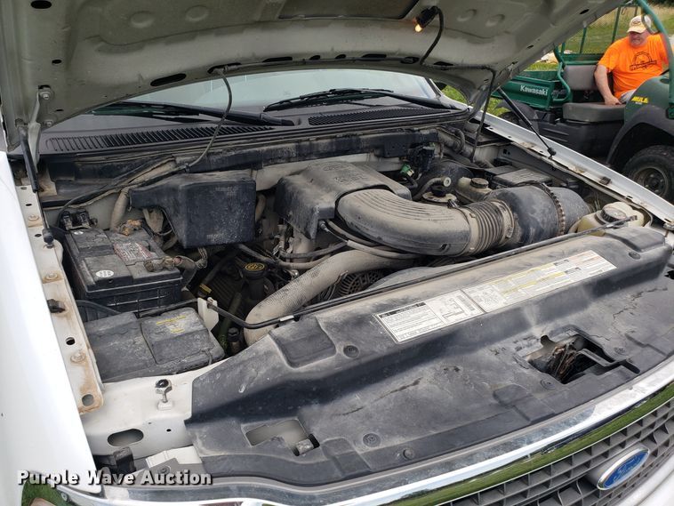 image for item GA9270 1997 Ford Expedition SUV