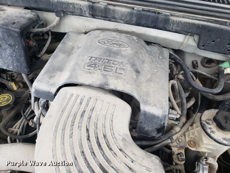 image for item GA9270 1997 Ford Expedition SUV