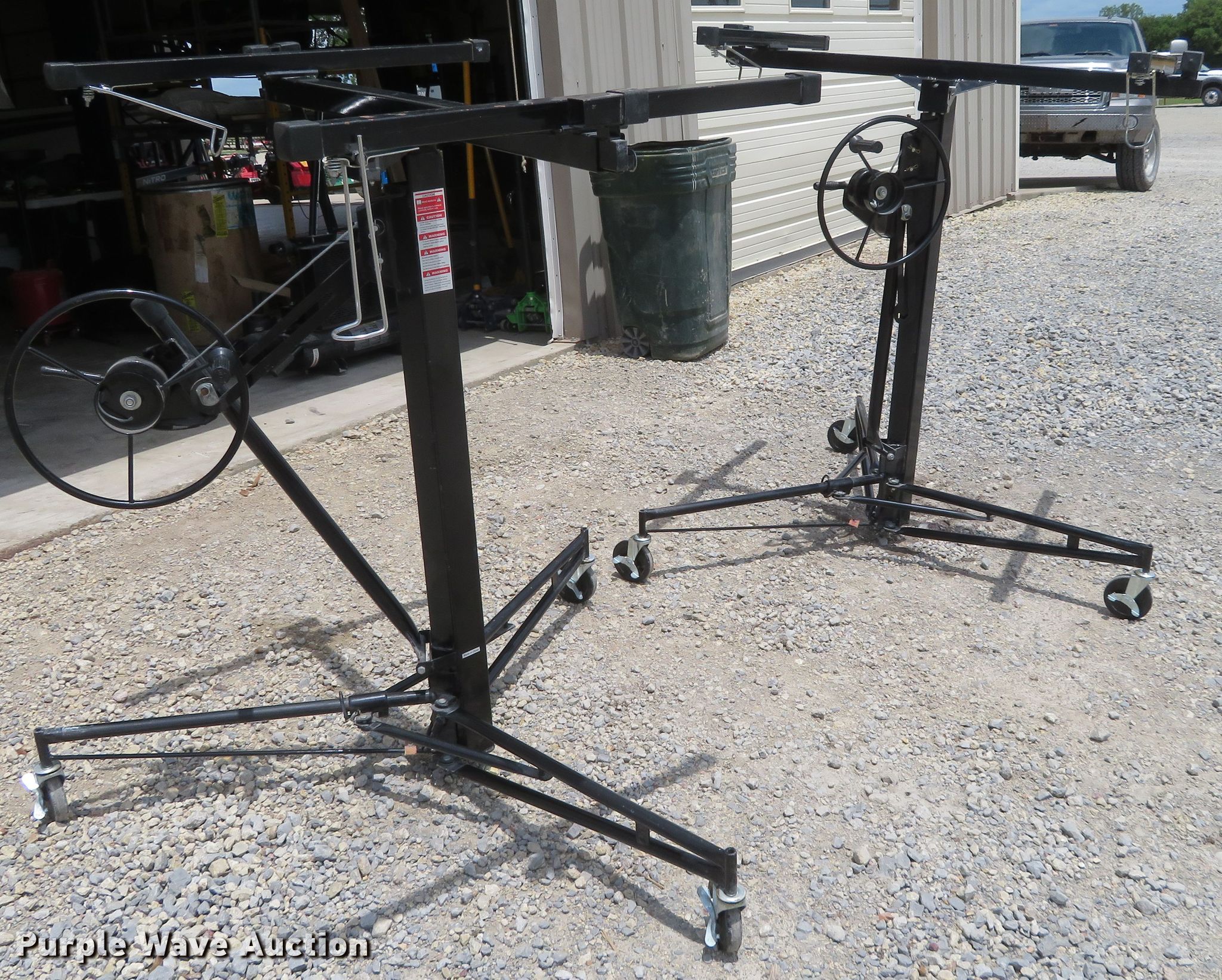 (2) sheet rock jacks in Augusta, KS Item DD7086 sold Purple Wave