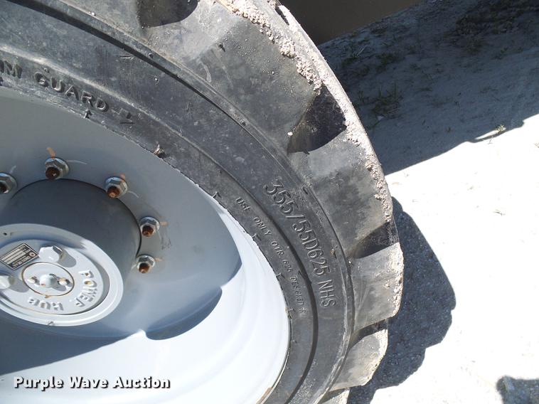 image for item DB2200 2018 Genie S-60X boom lift