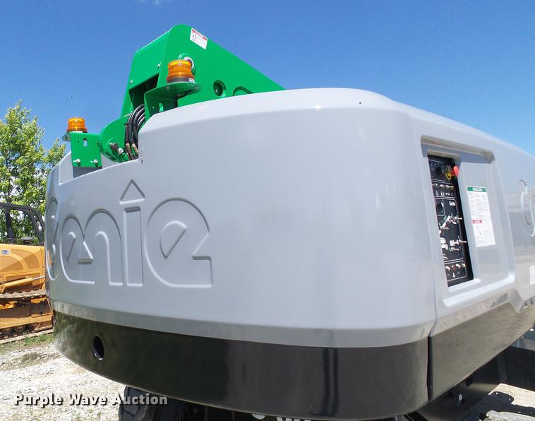 image for item DB2200 2018 Genie S-60X boom lift
