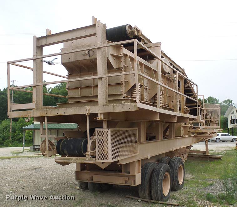 image for item DB2202 Universal 130-150 closed circuit secondary impact crusher