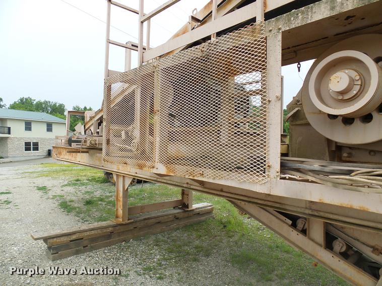 image for item DB2202 Universal 130-150 closed circuit secondary impact crusher