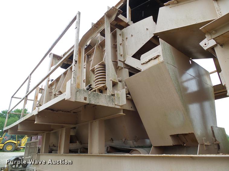image for item DB2202 Universal 130-150 closed circuit secondary impact crusher