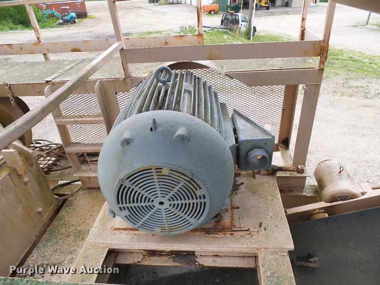 image for item DB2202 Universal 130-150 closed circuit secondary impact crusher