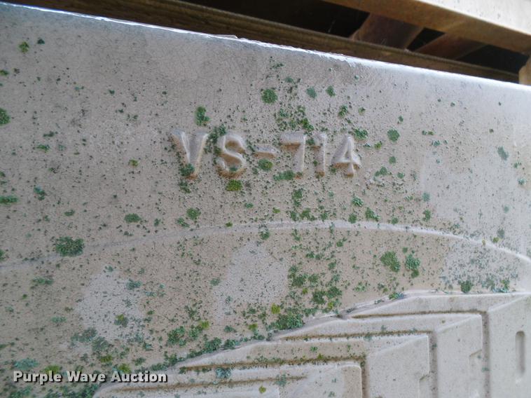 image for item DB2202 Universal 130-150 closed circuit secondary impact crusher