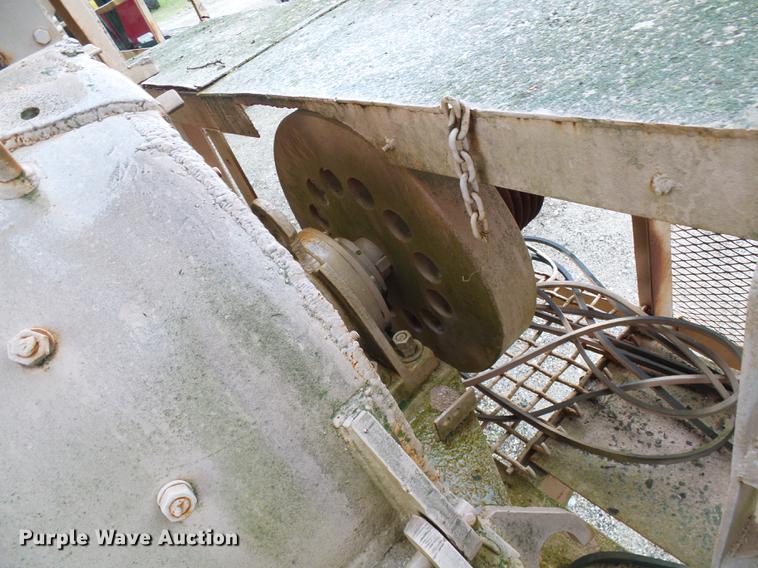 image for item DB2202 Universal 130-150 closed circuit secondary impact crusher