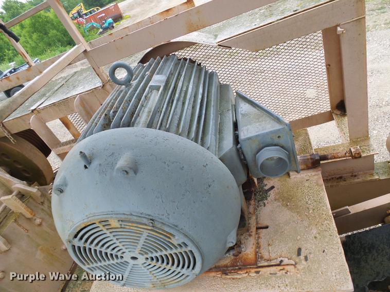 image for item DB2202 Universal 130-150 closed circuit secondary impact crusher